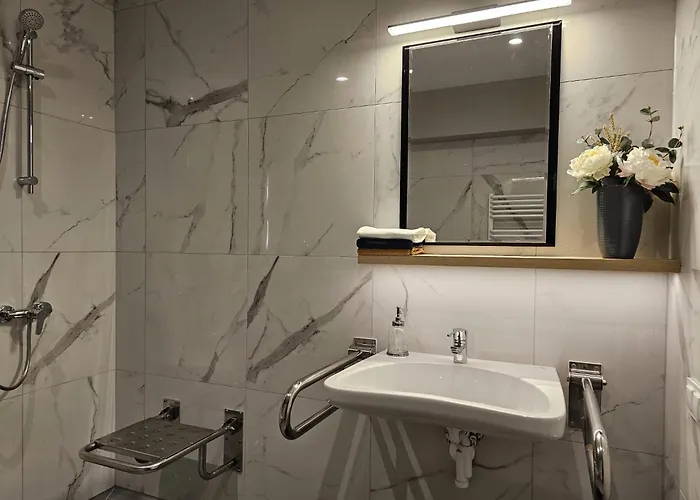 Hotel apartamentowy Evmerol 3*